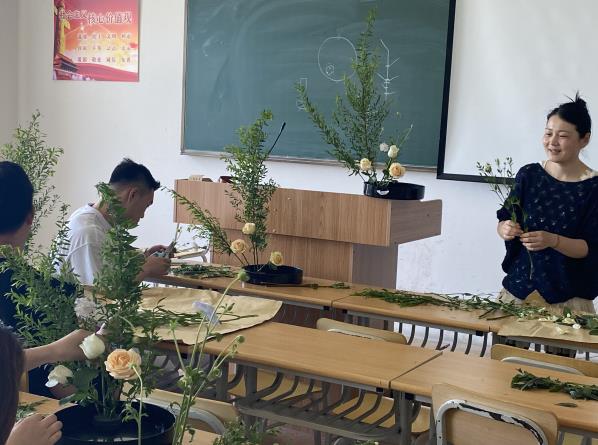 插花6.jpg 插花6.jpg